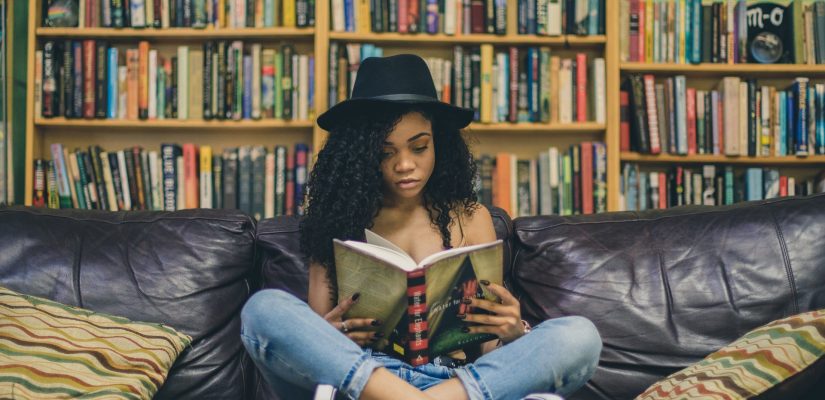 femme-livre